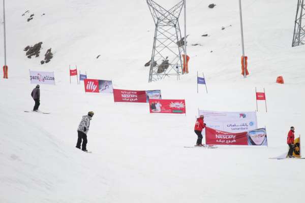 عکاسی از مسابقه خیریه اسکی اتاق بازرگانی ایران و سوئیس